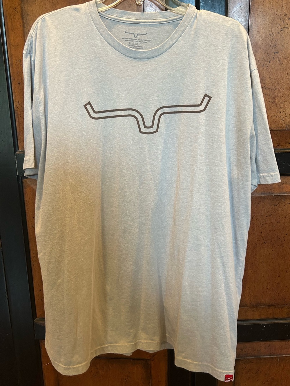 Kimes Ranch Light Gray Short Sleeve Tee with Western Horn Graphic